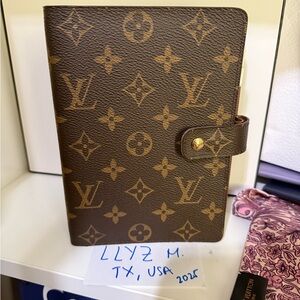 Louis Vuitton Monogram Agenda Cover MM